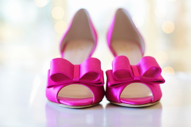 Jak vybrat boty na svatbu jako host: Styl na svatbě