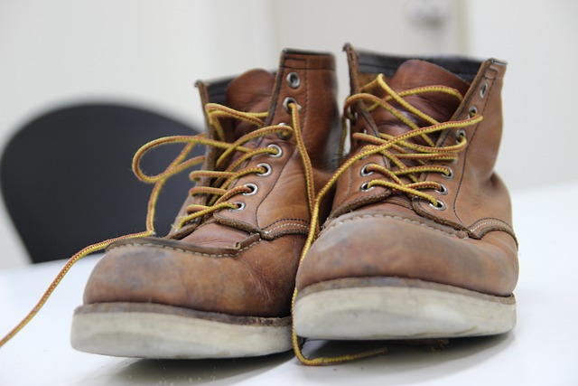 - Jak správně čistit ​pracovní boty a prodloužit jejich životnost