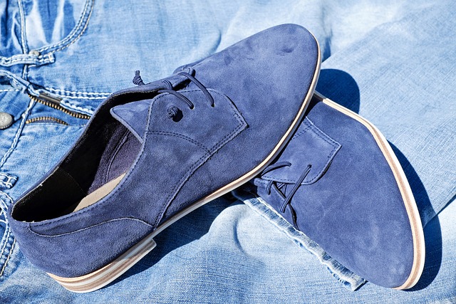 Jak čistit semišové boty: Péče o styl