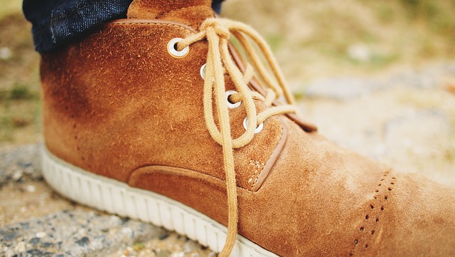 - Proč ⁢je důležité správně čistit semišové boty?